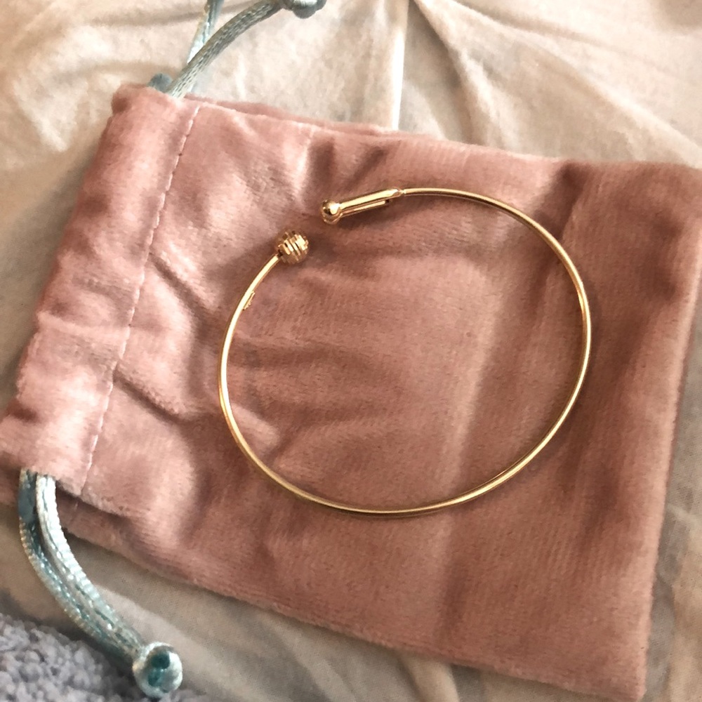 18k Saudi gold